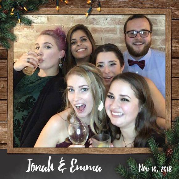 Meet your Posher, Claudia - Picture 1 of 1